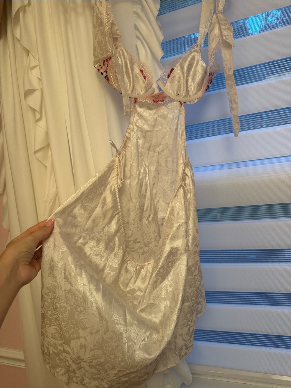 For love and lemons festival rose slip dress - ivory - Picture 3 of 3